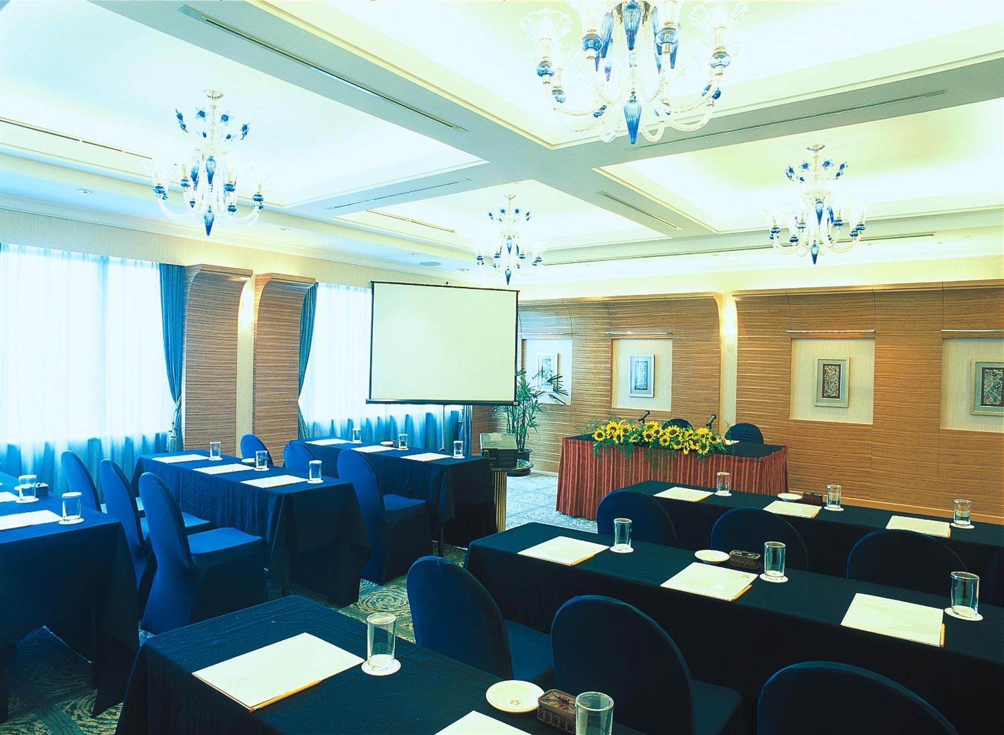 Okura Garden Hotel שנגחאי עסק תמונה